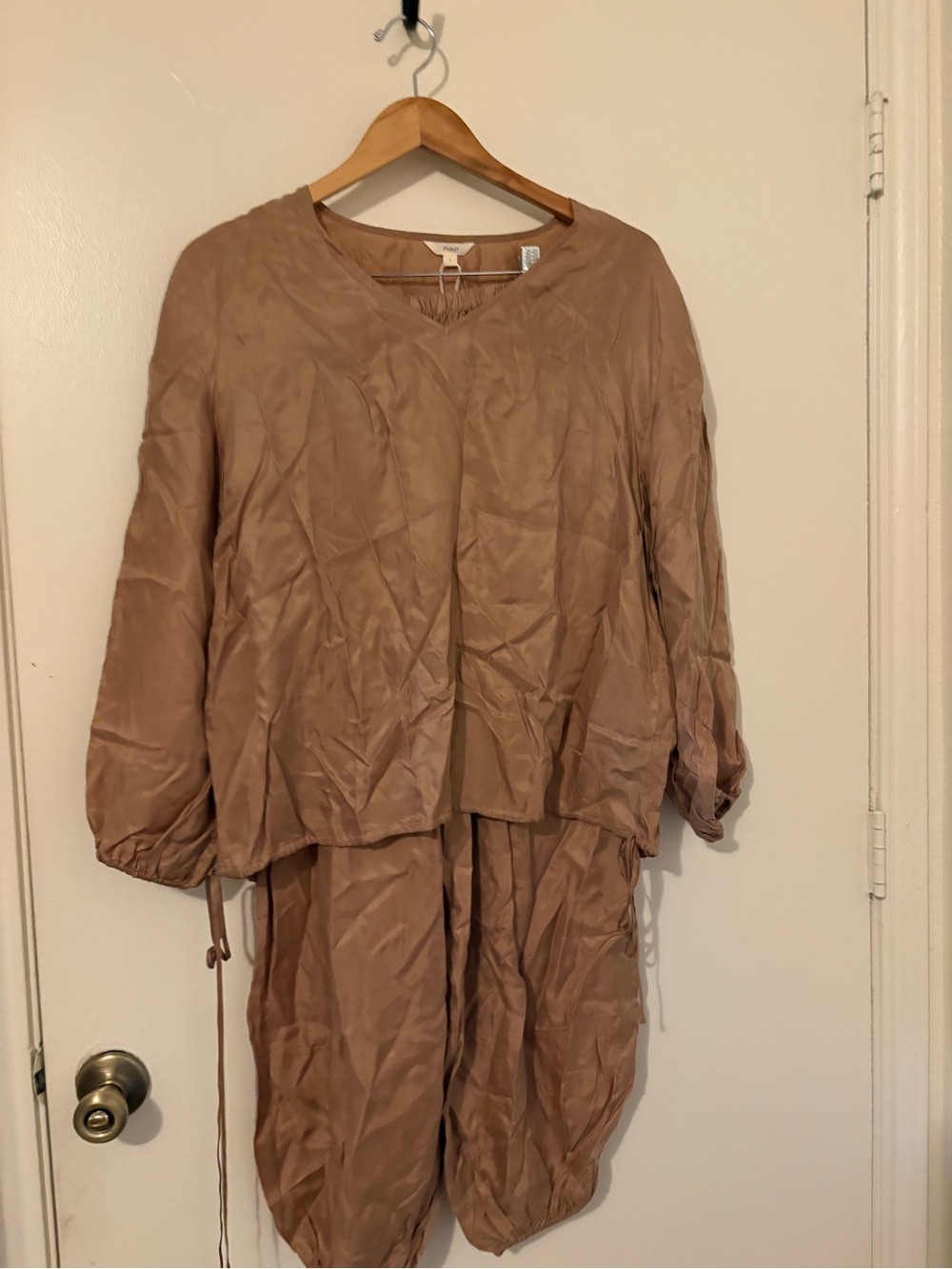 NAP NWT Cupro Blend 2-Piece Set Large Taupe V-Neck Blouse & Elastic Waist Pants